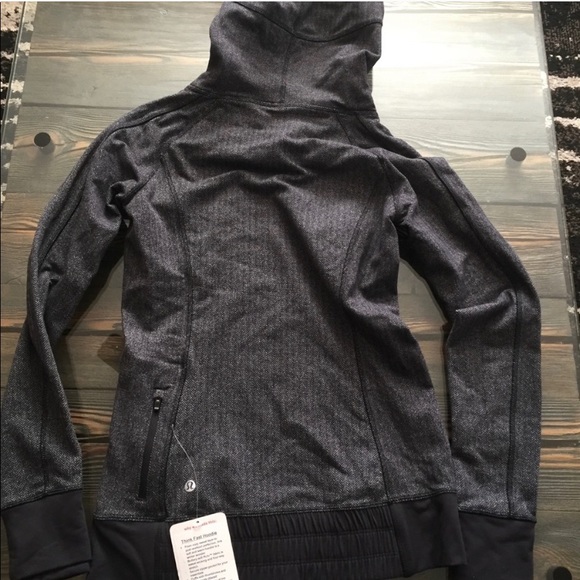 NWT Lululemon Think Fast Hoodie size 6 - Picture 7 of 8